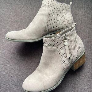 Dr. Scholl’s Women’s Boots w/heel